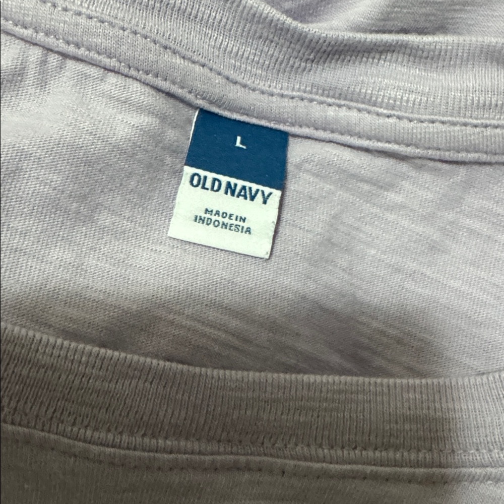 Old navy Lavender Slightly Cropped Short Sleeve T-Shirt - Picture 6 of 8